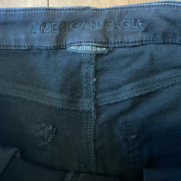 American Eagle Ripped Curvy Jeans - Picture 9 of 14